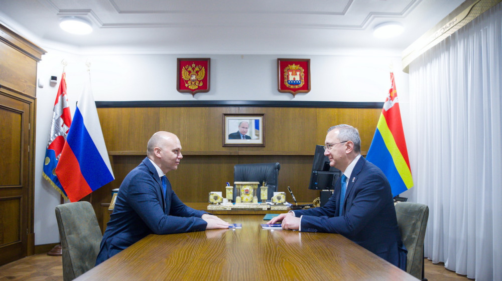 Владислав Шапша встретился с губернатором Калининградской области Алексеем Беспрóзванных