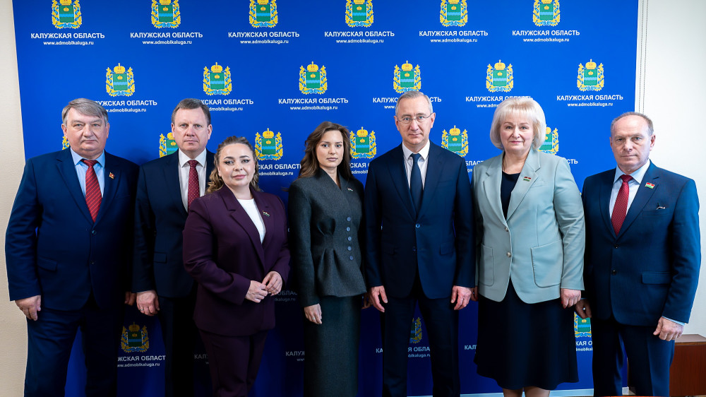 Губернатор встретился с лидерами партийных фракций регионального парламента